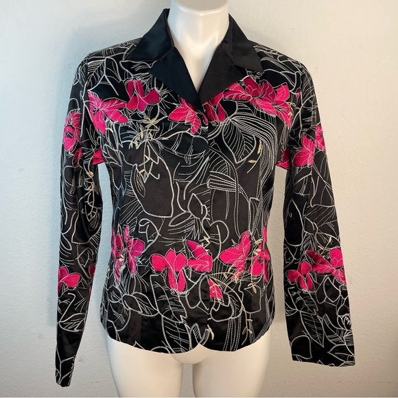NWT Chico’s Tamatha Black Pink Floral Embroidered Jacket Size 1 (M) Silk Blend - Picture 1 of 11
